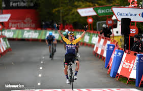 On the final climb to the finish at ambrož pod krvavcem , roglič soloed away from tadej pogačar in the closing 2 kilometres (1.2 miles), winning the national road race title for the first time. Vuelta A Espana 1 Primoz Roglic Setzt Direkt Ein Ausrufezeichen
