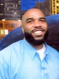 I'm sold, thoughtful, and blessed. I'm reserved, non-judgmental, street  smart, and intelligent. I'm opening myself up to chats, calls. and  conversations. I can use a distraction to breakup my day. Write: **Donnell