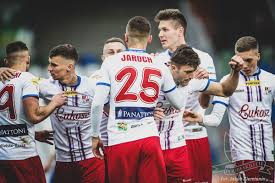 Ekstraklasa, played tuesday, april 20th, 2021. Juz Nikt Im Tego Nie Zabierze Podbeskidzie Bielsko Biala O Krok Od Awansu Pogrom Pilka Nozna Sport Pl