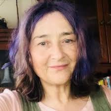 Anne Podesta (@anjacouto)