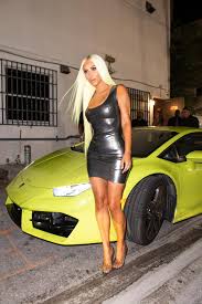 The prices of the cars she owns range in value from $150,000 to $300,000. What Cars Does Kylie Jenner Have 2018 What Cars Does Kylie Jenner Own Full Collection Grand Tour Nation