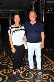 Evlendiğimizde, 5 temmuz 1968'de ben fenerbahçe'de futbol oynuyordum, hülya da çok ünlü bir oyuncuydu. Hulya Kocyigit Ten Anlamli Tesekkur Temiz Magazin