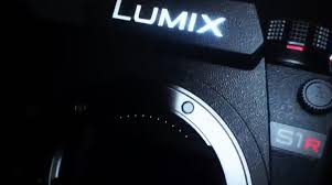 The Best Vlogging Cameras Of 2019 Panasonic Nikon Sony And Canon