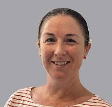 Alva Howard's Instagram, Twitter & Facebook