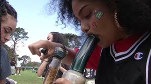 Thousands gather for 4/20 at San Francisco's Golden Gate Park amid new  regulations
