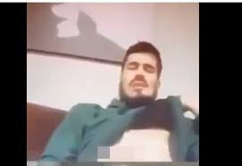 Galatasaraylı sabri sarıoğlu ve sosyal medya fenomeni kerimcan durmaz birlikte eğlenceli vakit geçirdiler. Kerimcan Durmaz Dan Sonra Nikola Kalinic In De Skandal Goruntuleri Ortaya Cikti Haberler