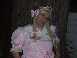Pink Sissy Princess | Dressing up in back yard at night | Petticoat Brenda  | Flickr