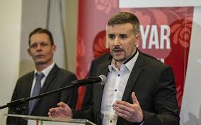 Jakab péter szülei koronavírusosak, elmaradt a locsolkodás enté. Nepszava Jakab Peter A Tisztesseges Magyarokat Szolitana Meg Es Nem Kerulne Egy Listara Gyurcsany Ferenccel