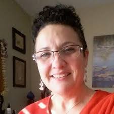 Carrie Hindman's Instagram, Twitter & Facebook