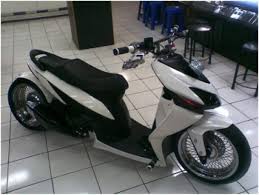 Dual exhaust atau muffler ini merupakan milik honda cbr250rr. Sentuhan Modifikasi Honda Vario 110 Ini Bikin Beda