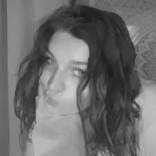 Brianna Bennett (@briannaaa_b)