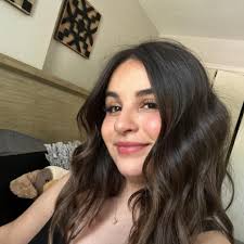 What dog groomers specialize in accommodating anxious dogs near The  Woodlands?