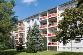Jetzt kostenlos inserieren in hoyerswerda! 4 Zimmer Wohnung Zu Vermieten J R Becher Str 34 02977 Hoyerswerda Kuhnicht Mapio Net