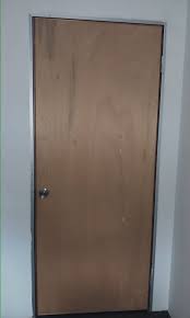 Frem pintu kayu kulim,seraya,kelat dll. Pintu Kayu Standard Saiz Home Furniture Others On Carousell