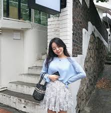 Bts jhope's sister, jimin's brother, suga's mom, jungkook's dad spotted in london. Bts J Hope S Older Sister Reveals She Will Become A Bride Next Fall Koreaboo