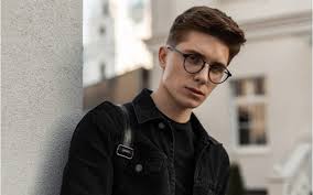 If you have round face shape, you may not want ordinary styles. Haircuts For Round Faces Men Edition Our Favorite Looks