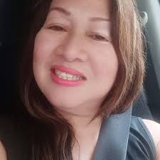 A mendicant slipped through presidential security and attempted to beg for  alms from presidential son and House Majority Leader Sandro Marcos.  President Bongbong Marcos was in the driver's seat, personally taking the