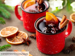 Vin Chaud Nos Recettes Originales Pour Noel Vin Chaud Vin Chaud Recette Alimentation