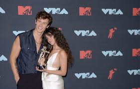 Début de la vie de camila. Shawn Mendes Publie Une Video De French Avec Camila Cabello Qui Fait Capoter Tout Le Monde Hollywoodpq Com