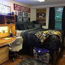 40 The Hidden Truth About Dorm Room Ideas For Guys Uncovered 252 Pecansthomedecor Com Cool Dorm Rooms Dorm Room Inspiration Single Dorm Room
