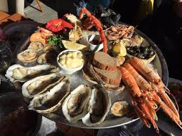 Un Plateau De Fruits De Mer Picture Of Restaurant Du Port Paimpol Tripadvisor