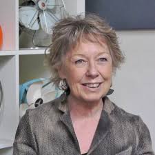 Helen Murdoch's Instagram, Twitter & Facebook