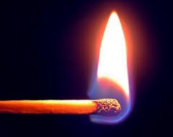 UM FÓSFORO ANTECIPA UM NOVO DIA | Somos Todos UM