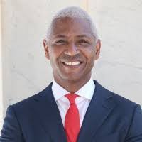 Andrew Dober's Instagram, Twitter & Facebook