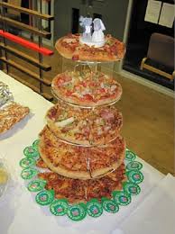 Funny Pictures Of The Day 84 Pics Pizza Wedding Cake Pizza Wedding Cool Wedding Cakes