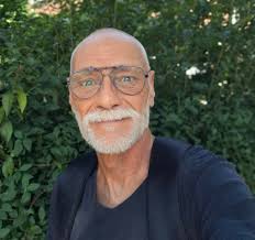 good night greetings · 154M threads