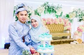 After the registration of your marriage, you are legally married in malaysia. Newlyweds Reunited After Covid 19 Separated Them For 16 Months