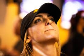 Fans rally for Suns-Clippers Game 3 at Majerle's in downtown Phoenix