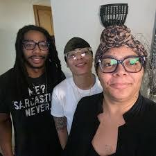 Latoya Simon's Instagram, Twitter & Facebook