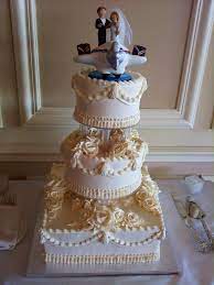 A Replica Of The Original Wedding Cake 50 Years Ago Happy 50th Anniversary Wedding Cake 50 Years Happy 50th Anniversary Wedding Cakes