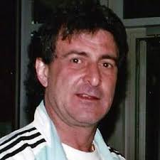Born 15 july 1954) is an argentine former professional footballer who played as a striker. Mario Kempes Net Worth Soccer Player