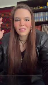 "Háblame Vacío" entró a Alt & Indie en Español de @somosvevo @vevo ¡Qué  felicidad! Corre a ver la live session completa y a escuchar la canción en  todas las plataformas con el link en mi bio 💧 ...