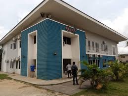 The sun has risen over edo state once again, as the government of edo state under the leadership of his excellency, governor godwin obaseki, has sworn to annihilate the long overdue problem of. Obaseki At Work Home Facebook