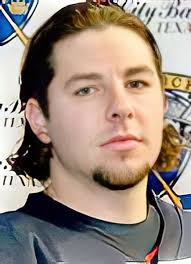 Player photos for the 2001-02 UMass-Amherst at hockeydb.com