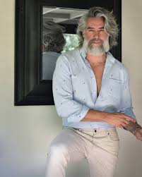 Forget what katie thinks, by the looks of twitter, everyone's fallen in love with greg. Greg Berzinsky On Instagram Youtube Clip Revealed This As A Favorite Hair Length From June 201 Grey Hair Men Hair And Beard Styles Mens Hairstyles Thick Hair