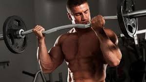 Ces muscles sont importants, car ils sont sollicités et jouent un rôle important dans de nombreux autres exercices de musculation pour soulever des barres ou. Exercices Biceps Curl Barre