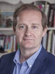 Wind in the Willows anniversary gift picture book : Grahame, Kenneth,  Knapman, Timothy, Shepard, E.H: Amazon.in: Books