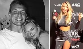 Here are the best looking female truck drivers. Rob Gronkowski Girlfriend Camille Kostek Jiggles Assets At Super Bowl 2019 Party Celebrity News Showbiz Tv Express Co Uk