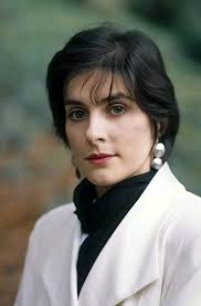 You know love sometimes makes you cry " Amarantine ❤️❤️