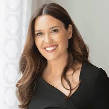 Lesley Draper's Instagram, Twitter & Facebook