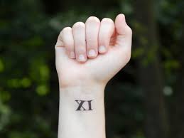 Remove 4 leaving 4 triangles easy 0101. 30 Cool Roman Numerals Wrist Tattoos