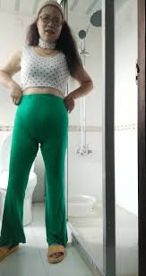 早期优酷广场舞网红熟女『舞灵美娜子』VIP定制浴室换衣大秀肥臀骚舞自慰尿尿- 热騒视频