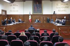 Impide Corte dar amparos contra la UIF