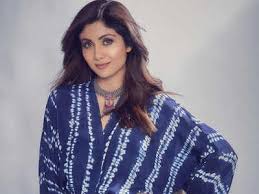 Shilpa shetty kundra turns a year older.photos: Exclusive Shilpa Shetty Picks Up An Outfit Of A 14 Year Old And Says Mujhe Fit Ho Jayega Hindi Movie News Times Of India