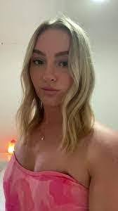 Crystal Beacham's Instagram, Twitter & Facebook