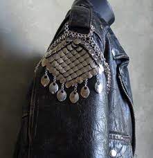 Dragonscale Jacket Chain Fashion Leather Fashion Details
